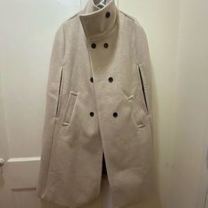 Women’s Cream Cape.